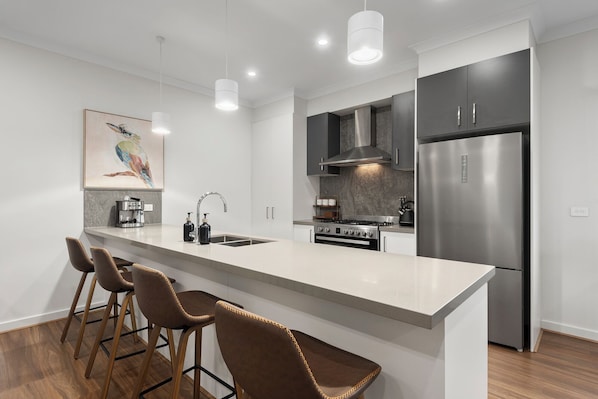 Fridge, microwave, oven, stovetop