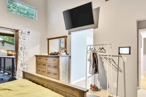 In-room safe, desk, iron/ironing board, travel crib