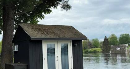 Waterfront House with Pool, Hot Tub & Fire Pit