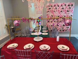Banquet hall