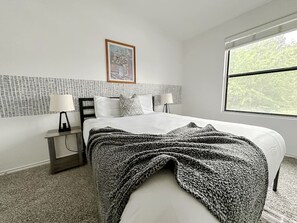 Desk, iron/ironing board, free WiFi, bed sheets