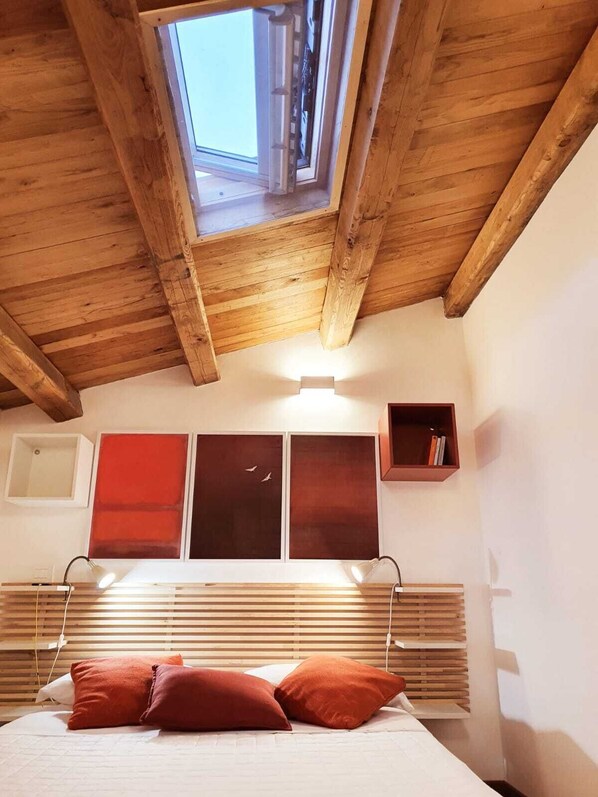 3 chambres, fer et planche à repasser, Wi-Fi, literie fournie