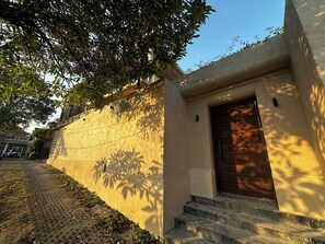 숙박 시설 정면