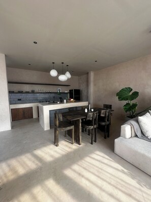 Luxe villa, 3 slaapkamers, privézwembad | Dineren op de kamer