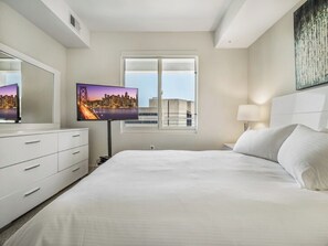 2 bedrooms, desk, iron/ironing board, free WiFi
