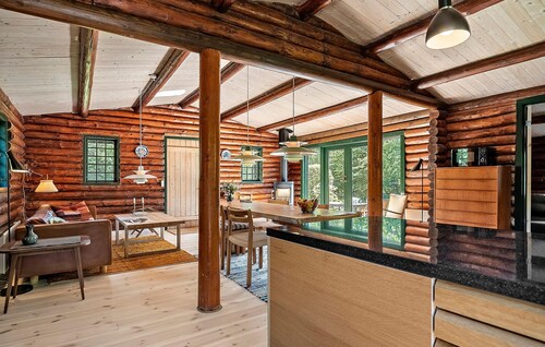 Beautiful home in Præstø with WiFi