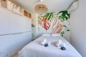 2 bedrooms, WiFi, bed sheets