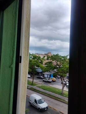 Vue sur la ville depuis l’hébergement