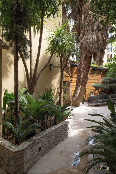L'EDEN HOUSSE, swimming pool, beach 1 minute walk