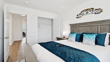 3 chambres, fer et planche à repasser, accès au Wi-Fi (inclus)