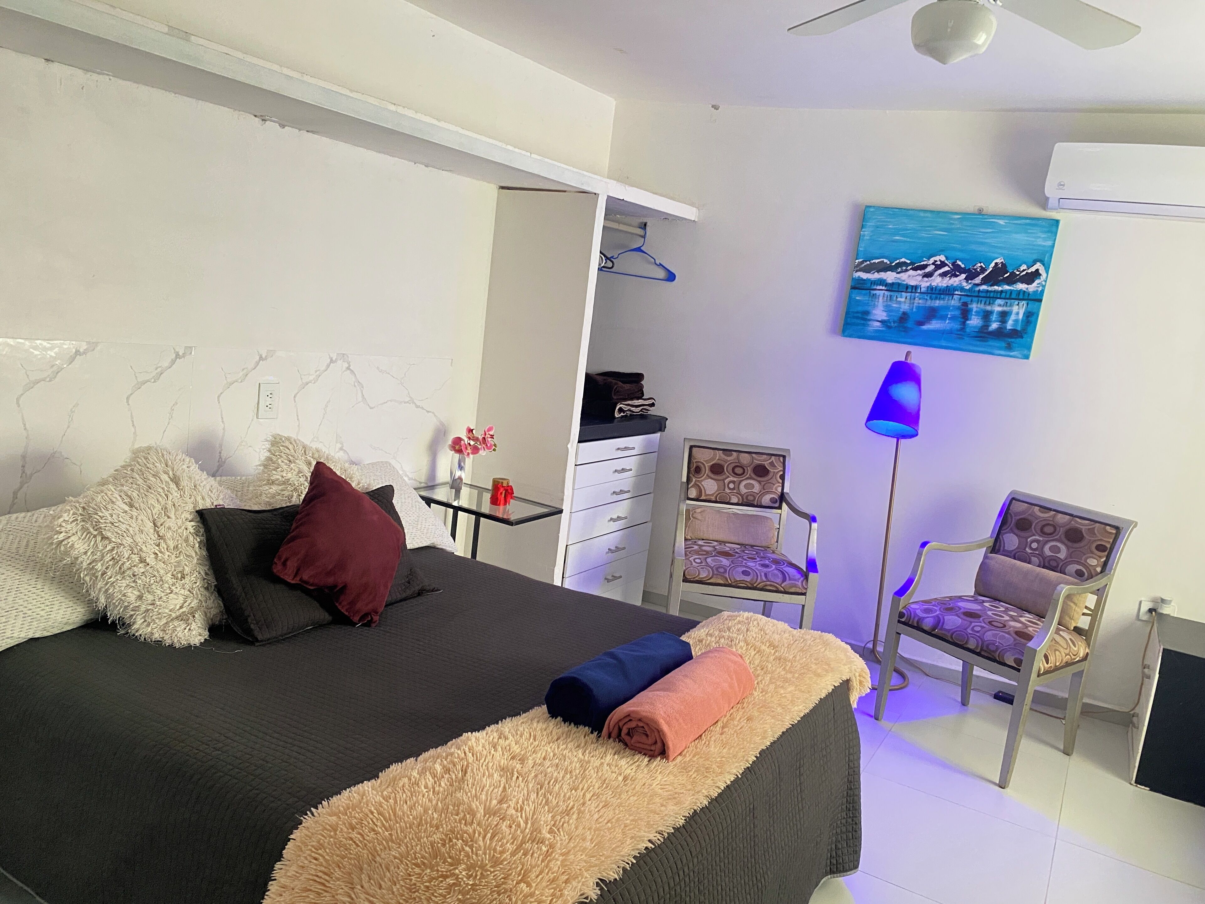 1 makuuhuone, ilmainen Wi-Fi, vuodevaatteet