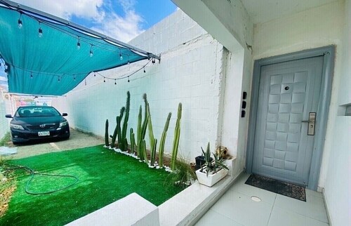 Spacious first floor apartment, CAS, Centenario, C3, Cima, Oncologico.