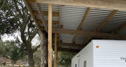 Cozy RV in Brilliant Bacliff with AC