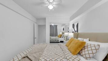 1 bedroom, iron/ironing board, travel cot, free WiFi