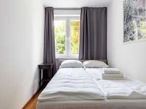 1 bedroom, iron/ironing board, WiFi, bed sheets