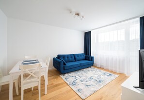 TV - Stawy Brustmana Homly Apartment (Warszawa)