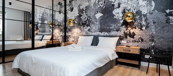 Urban Elegance Bliss Apartment