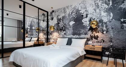 Urban Elegance Bliss Apartment