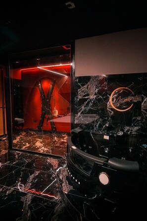 Fitness facility - THEMED APARTMENT "50 Shades of .....". (Torrox-Costa)