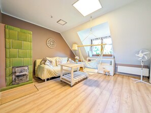 1 dormitori, planxa i posts de planxar, wifi i roba de llit 