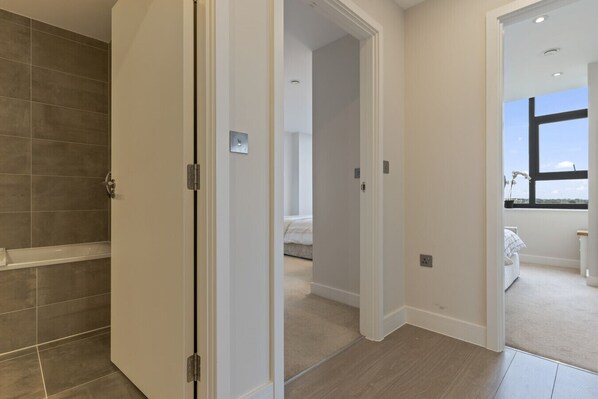 2 Schlafzimmer, Bügeleisen/Bügelbrett, kostenloses WLAN, Bettwäsche