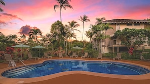 Kondominium (1 Bedroom) | Kolam renang | Kolam renang outdoor