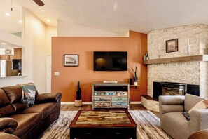 TV, fireplace, offices