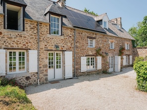 Exterior - La Longère by Interhome (Pleurtuit)