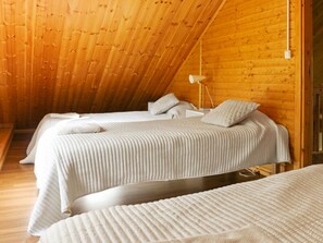 3 bedrooms, Internet