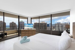 2 makuuhuonetta, silitysrauta/-lauta, ilmainen Wi-Fi, vuodevaatteet