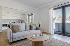 Fernseher, Stereoanlage