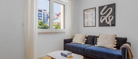 Fernseher, Stereoanlage