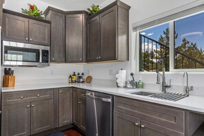 Fridge, microwave, dishwasher, coffee/tea maker