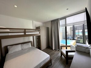 3 habitaciones, tabla de planchar con plancha, internet y ropa de cama 