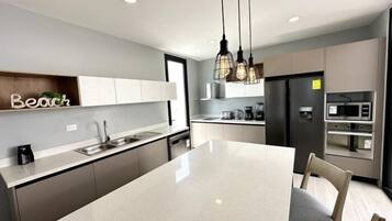 Fridge, microwave, oven, dishwasher