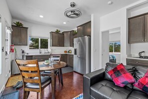 Smart TV - Bell Rock Suite - Unit B - Red Rock Retreat (Sedona)