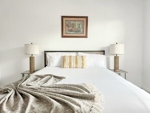 Bügeleisen/Bügelbrett, kostenloses WLAN, Bettwäsche