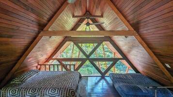 1 habitación, tabla de planchar con plancha, wifi y ropa de cama