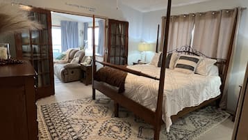 4 bedrooms, iron/ironing board, free WiFi, bed sheets