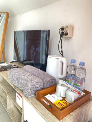 Deluxe Double Room, Beach View | Desk, laptop workspace, free WiFi - OSANNA BEACH RESORT (Gunturharjo)