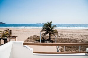 Beach - Casa GARAL: Playa Blanca (Zihuataejo)
