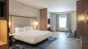 Executive Suite, 1 King Bed with Sofa bed, Non Smoking