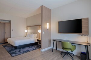 Executive Suite, 1 King Bed with Sofa bed | Living area | 55-inch Smart TV with digital channels, Netflix, streaming services