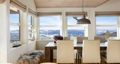 Beautiful Valdres - Fireplace, stunning views and nature
