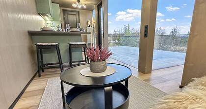 Fela Mirror Cabin – Scenic Glass Retreat at 1000 Meters in Valdres