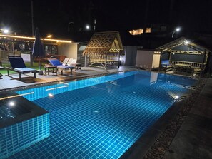 Outdoor pool, free cabanas, sun loungers - h&Y chaweng (Koh Samui)