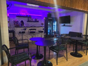 Bar (in der Unterkunft)
