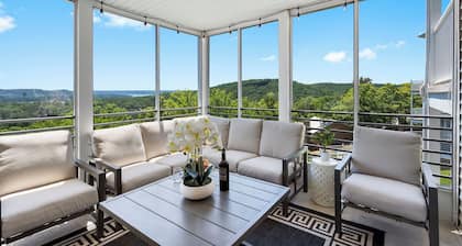 Beautifully Refreshed Condo w/ Access to Table Rock Lake, Lake, Outdoor Pool Open & Free Tickets