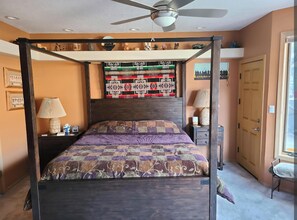 3 室のベッドルーム、アイロン / アイロン台、WiFi、ベッドシーツ