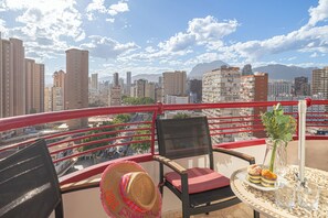 Outdoor dining - Benidorm Levante Beach 11A, Benidorm, Spain (Benidorm)
